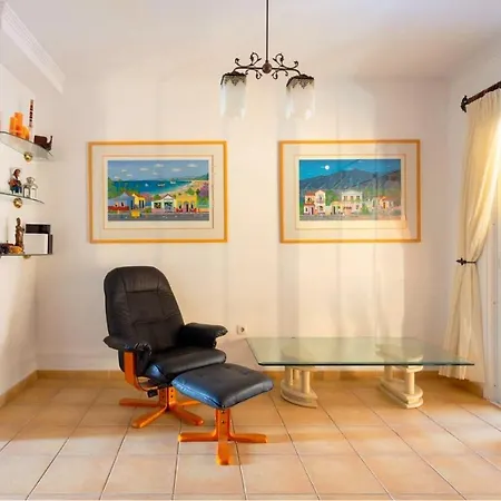 Una Casa Abierta Al Mar *